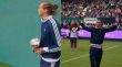 ATP - Halle Alexander Zverev a présenté son trophée au public allemand