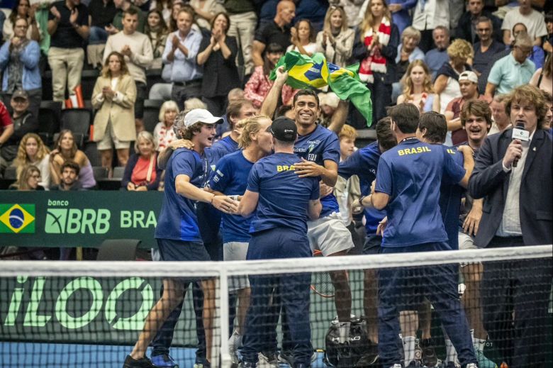 Tênis.  Copa Davis – Derrota de Rune pesou: Brasil se classificou