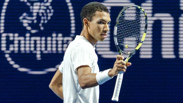 https://www.tennisactu.net/photo/news/images/AUGER%20ALIASSIME%20Felix/%40tenniscanada%20auger2025.jpg