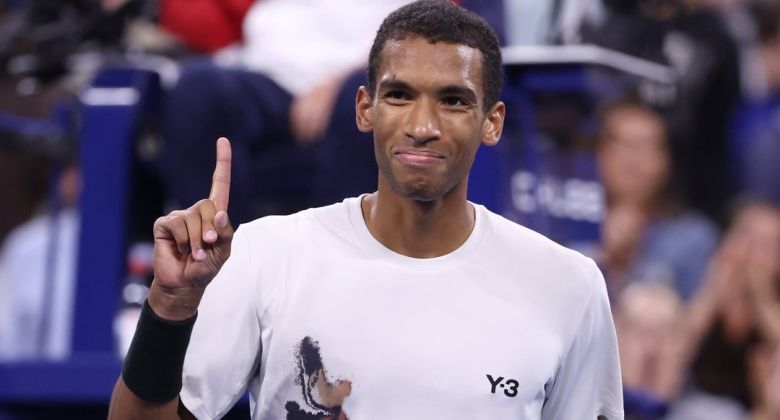 https://www.tennisactu.net/photo/news/images/AUGER%20ALIASSIME%20Felix/%40usopen%20augeraliassime2025%203t.jpg