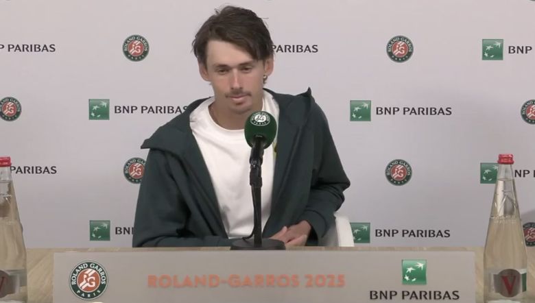 https://www.tennisactu.net/photo/news/images/DE%20MINAUR%20Alex/%40RolandGarros%20De%20Minaur%20R2%20RG25.jpg