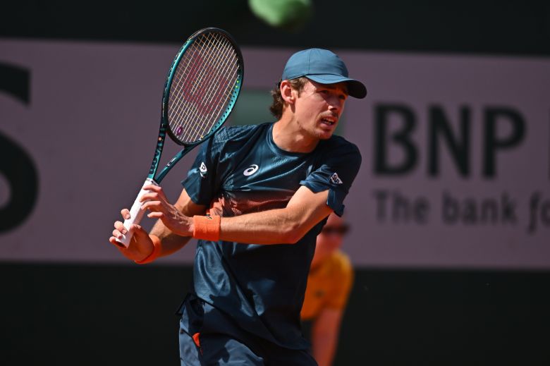 https://www.tennisactu.net/photo/news/images/DE%20MINAUR%20Alex/%40rolandgarros%20deminaur%20252t.jpg