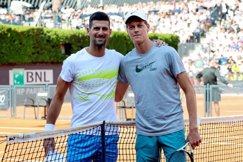 Jannik Sinner : «Perdre contre Novak Djokovic m'a beaucoup appris»