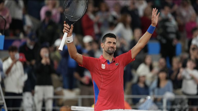 https://www.tennisactu.net/photo/news/images/DJOKOVIC%20Novak/Virginie%20Bouyer%20djoko%20paris24.jpg