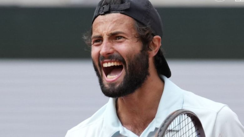 https://www.tennisactu.net/photo/news/images/DROGUET%20Titouan/%40FFT%20Droguet%20RG%20Q2%20gea.jpg