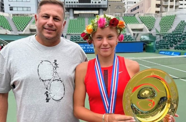 https://www.tennisactu.net/photo/news/images/EFREMOVA%20Ksenia/G192yz3WMAALPw5%20(1).jpg