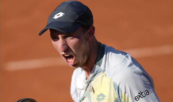 https://www.tennisactu.net/photo/news/images/GUEYMARD%20WAYENBURG%20Sascha/%40fft.PNG