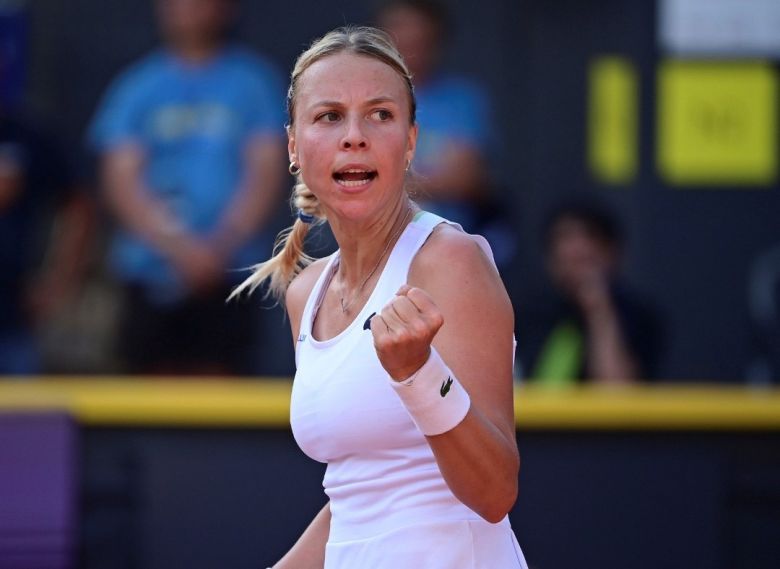 WTA - Tallinn - Kontaveit a tremblé, Haddad Maia ok, Rogers out