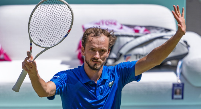https://www.tennisactu.net/photo/news/images/MEDVEDEV%20Daniil/Medvedev%20%40atp.PNG