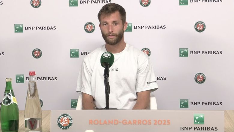 https://www.tennisactu.net/photo/news/images/MOUTET%20Corentin/Moutet%20%40RolandGarros.jpg