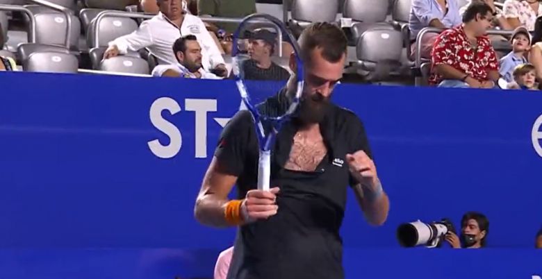 ATP - Acapulco - Quand Benoît Paire déchire son t-shirt de rage !