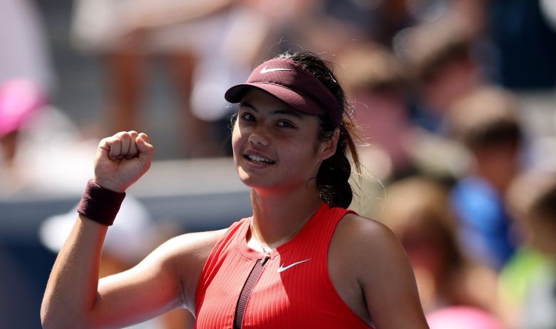 https://www.tennisactu.net/photo/news/images/RADUCANU%20Emma/2025%20%40USOpen.jpg