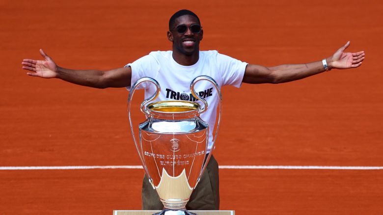 https://www.tennisactu.net/photo/news/images/ROLAND%20GARROS/%40RolandGarros%20Dembele%20.jpg