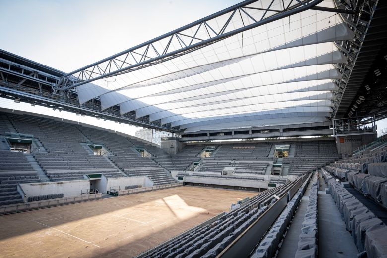Voici les premières images du toit du Suzanne-Lenglen
