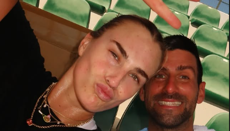 https://www.tennisactu.net/photo/news/images/SABALENKA%20Aryna/%40InstagramArynaSabalenka%20djoko25.png