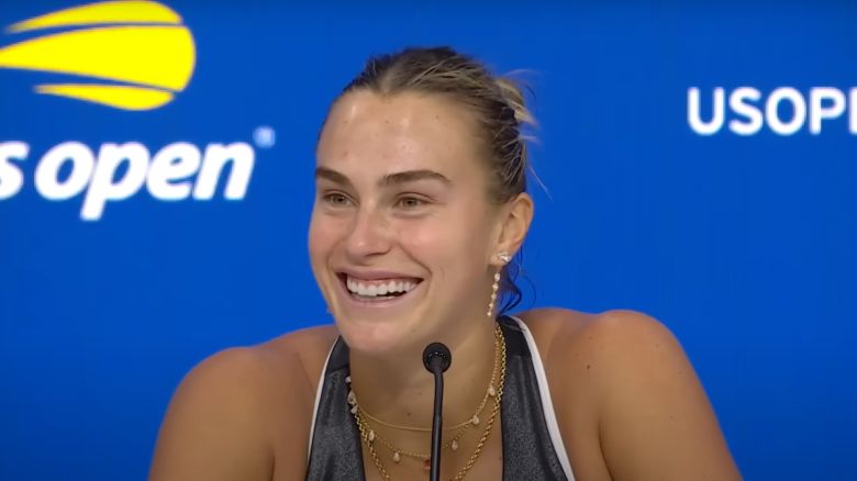 https://www.tennisactu.net/photo/news/images/SABALENKA%20Aryna/%40usopen%20sabalenka%20conf8e2025.jpg