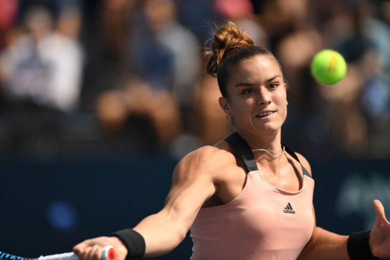 Sakkari tombe dans le piège Haddad Maia, Golubic passe