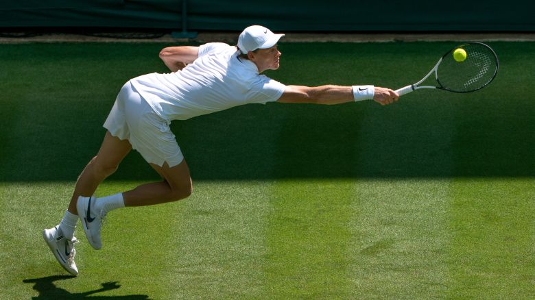 https://www.tennisactu.net/photo/news/images/SINNER%20Jannik/%40wimbledon%20sinner%201t25.jpeg