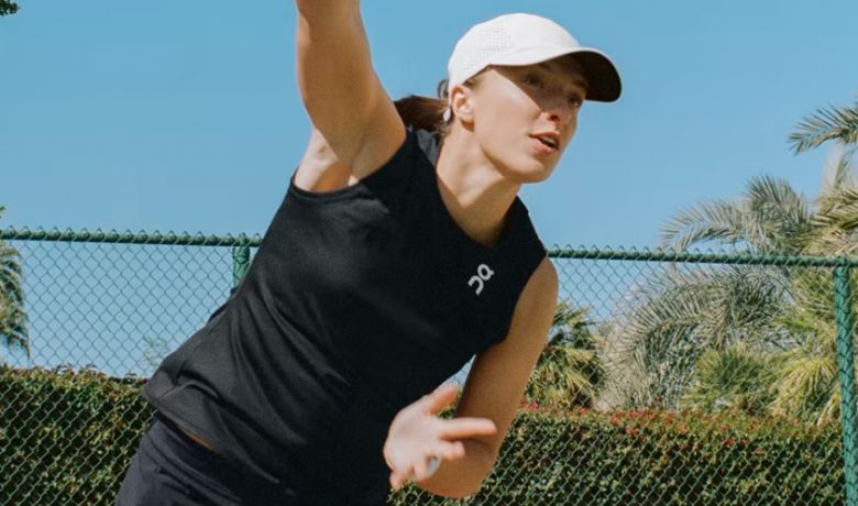 Tennis: WTA - Iga Swiatek rejoint la marque On, déjà liée à Roger Federer |  Tennis-Addict