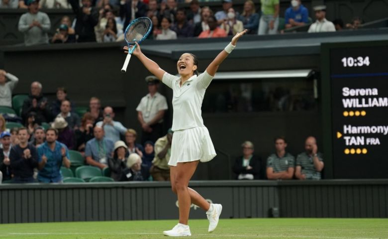 Wimbledon - Serena sortie, Harmony Tan aux anges ! Swiatek et Cornet ok