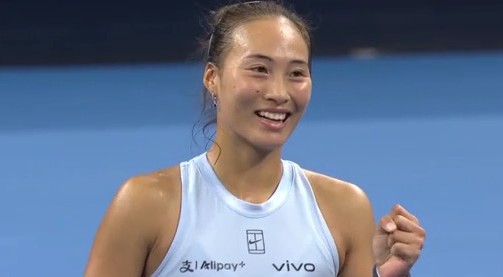 https://www.tennisactu.net/photo/news/images/ZHENG%20Qinwen/%40tennischannel%20zhng25.jpg